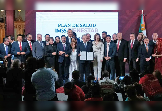 AMLO y 23 estados firman acuerdo para federalizar sistema de salud con ...