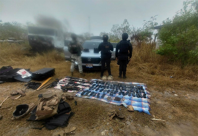 Percance vial destapa presunto transporte de @rm4ment0 en carretera Valles -Victoria