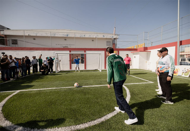 Inaugura alcalde Beto Granados nuevas canchas de Fútbol 5 en el Deportivo Eduardo Chávez