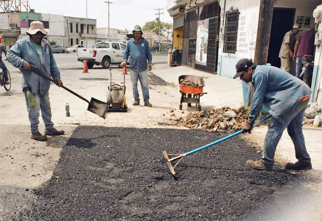 Obras de infraestructura y mejoramiento vial transforman colonias de Matamoros